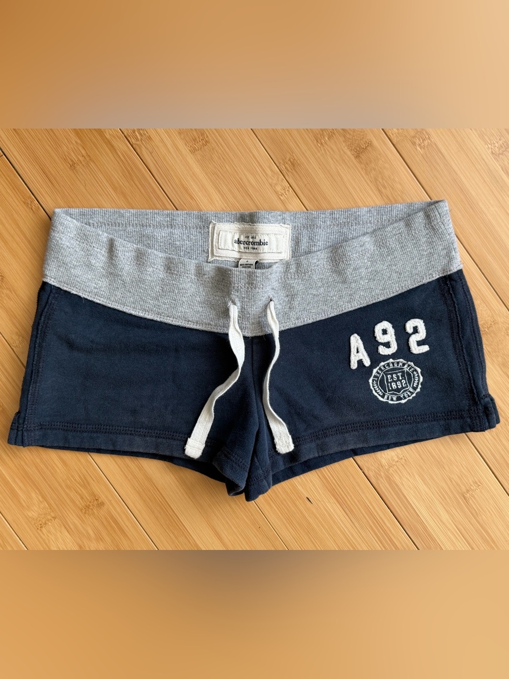 Abercrombie Vintage Navy and Gray Athletic Shorts - Size Teen L or Women’s XS
